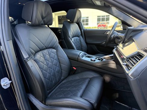 Used 2024 BMW X6 xDrive40i image 37
