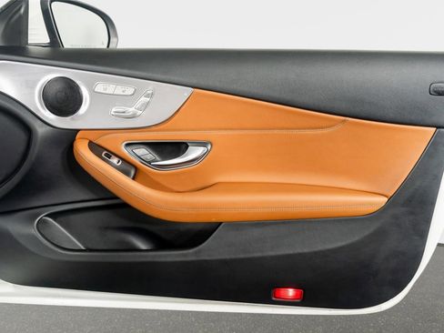 Used 2019 Mercedes-Benz C 300 4MATIC Cabriolet image 42