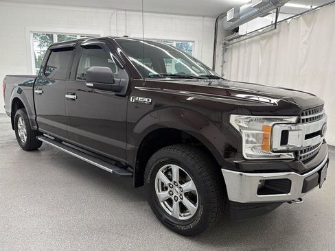 Used 2018 Ford F150 XLT w/ Equipment Group 302A Luxury AWD/4WD image 3
