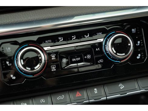 New 2026 GMC Sierra 1500 Denali AWD/4WD image 29
