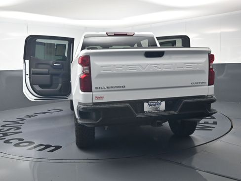 Used 2024 Chevrolet Silverado 1500 Custom Trail Boss w/ LPO, Dark Essentials Package AWD/4WD image 27