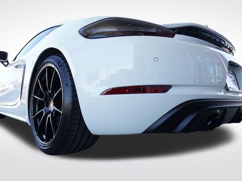 Used 2024 Porsche 718 Cayman GTS image 33