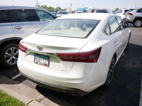 Used 2016 Toyota Avalon XLE FWD image 5