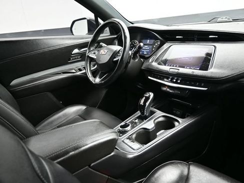 Used 2020 Cadillac XT4 Premium Luxury w/ Driver Awareness Package FWD image 14