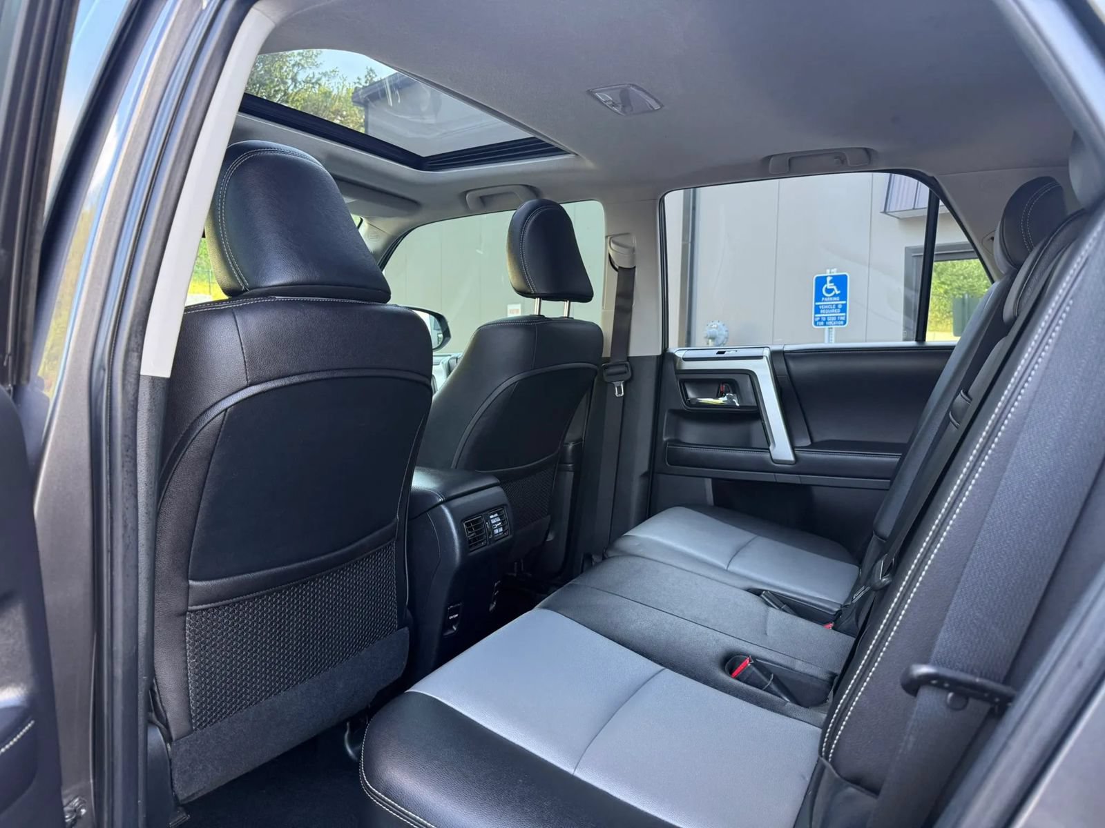Used 2017 Toyota 4Runner SR5 Premium AWD/4WD image 11