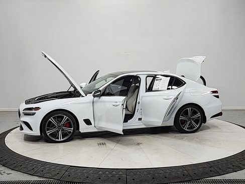 Used 2025 Genesis G70 3.3T Advanced w/ Sport Prestige Package RWD image 12