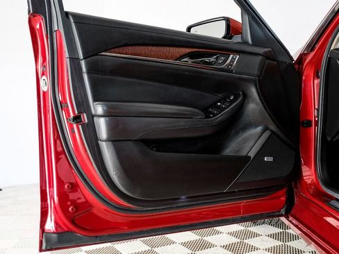 Used 2018 Cadillac CTS Luxury image 40