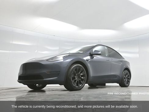 Used 2023 Tesla Model Y Long Range image 51