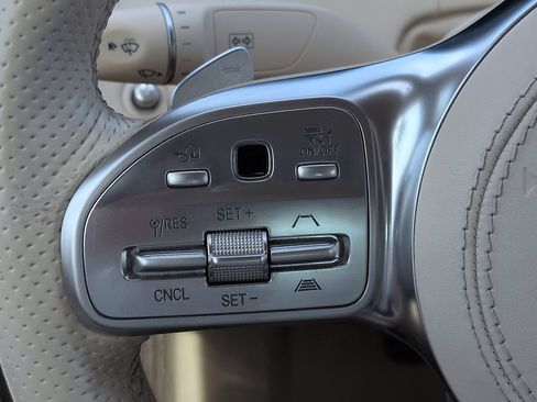 Used 2019 Mercedes-Benz S 560 Cabriolet image 24
