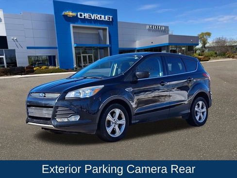 Used 2015 Ford Escape SE image 4