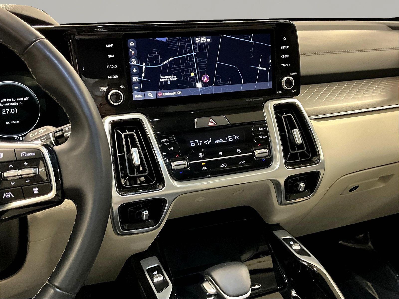 Used 2023 Kia Sorento SX FWD image 9