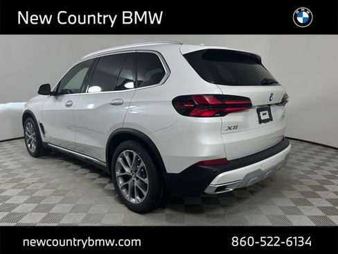 New 2026 BMW X5 xDrive40i w/ Premium Package AWD/4WD image 5