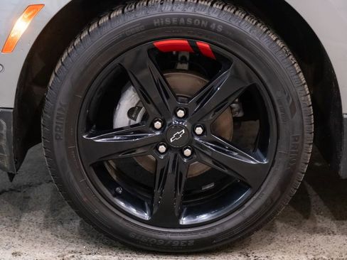 Used 2023 Chevrolet Equinox Premier AWD/4WD image 7