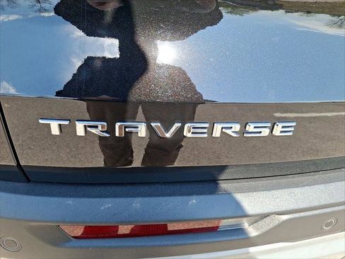 New 2025 Chevrolet Traverse LT w/ Enhanced Driving Package FWD image 19
