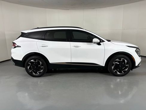 Used 2023 Kia Sportage SX FWD image 9