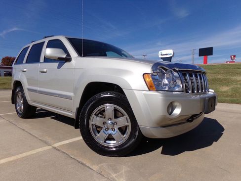 Used 2007 Jeep Grand Cherokee Overland image 16