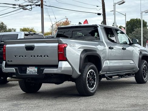 Certified 2025 Toyota Tacoma TRD Off-Road w/ TRD Off Road Upgrade Package AWD/4WD image 3