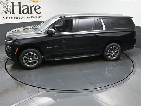 New 2025 Chevrolet Suburban LS image 37