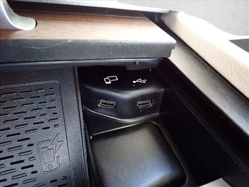 Used 2020 Mercedes-Benz GLE 350 image 19