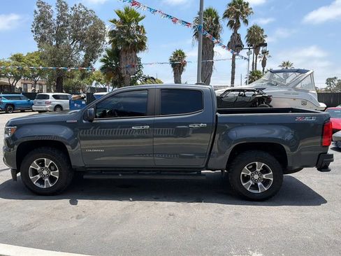 Used 2017 Chevrolet Colorado Z71 AWD/4WD image 5