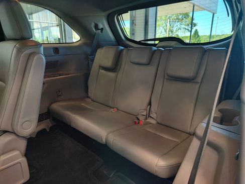 Used 2015 Toyota Highlander XLE AWD/4WD image 12