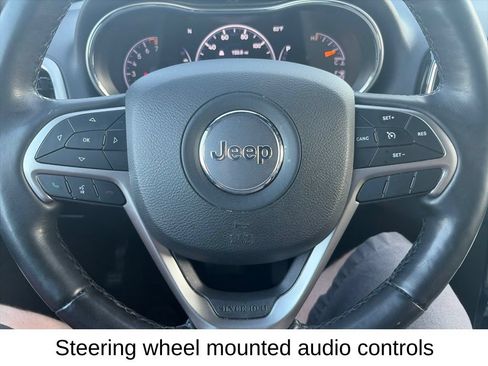 Used 2021 Jeep Grand Cherokee Laredo X AWD/4WD image 25