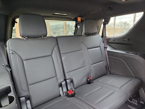 Used 2023 Chevrolet Tahoe Z71 w/ Luxury Package image 14