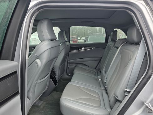 Used 2023 Lincoln Nautilus Reserve image 10