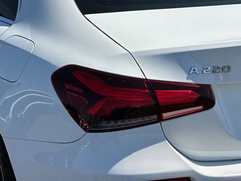 Used 2019 Mercedes-Benz A 220 4MATIC image 25