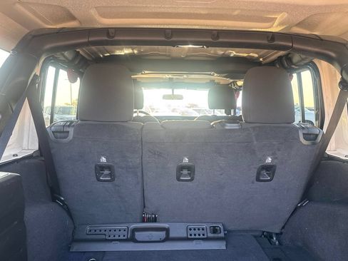 Used 2019 Jeep Wrangler Unlimited Sport S AWD/4WD image 29