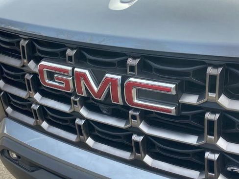 Used 2025 GMC Canyon AT4 w/ AT4X Package image 27