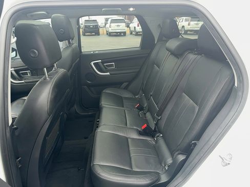 Used 2018 Land Rover Discovery Sport HSE image 10