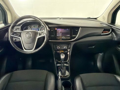 Used 2021 Buick Encore Preferred w/ Safety Package image 27