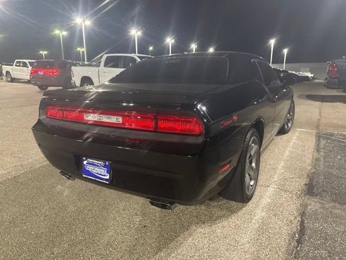 Used 2013 Dodge Challenger R/T RWD image 6