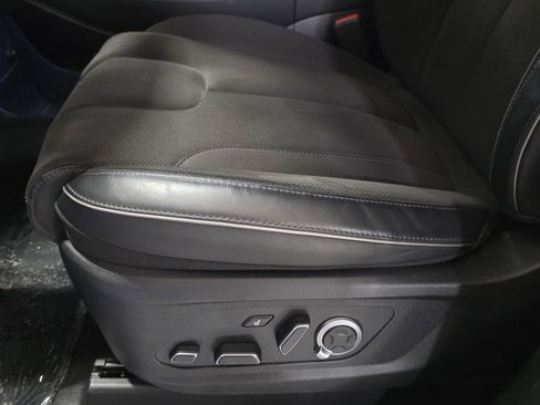 Used 2025 Hyundai Palisade Calligraphy image 26