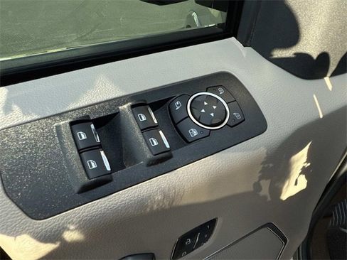 Used 2020 Ford F150 Limited w/ Trailer Tow Package image 8