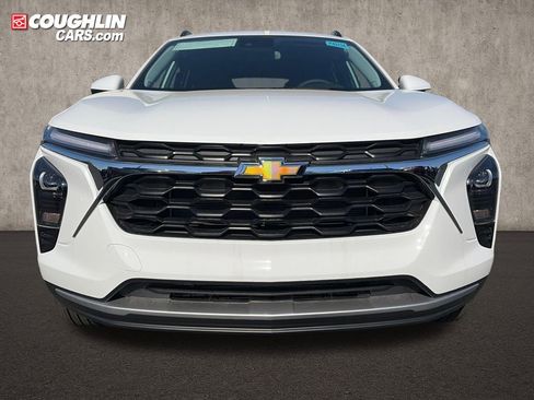 New 2026 Chevrolet Trax LT w/ Driver Confidence Package FWD image 9