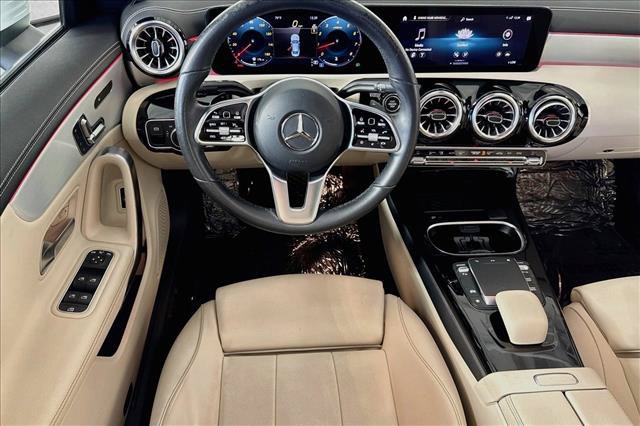 Used 2023 Mercedes-Benz CLA 250 image 21