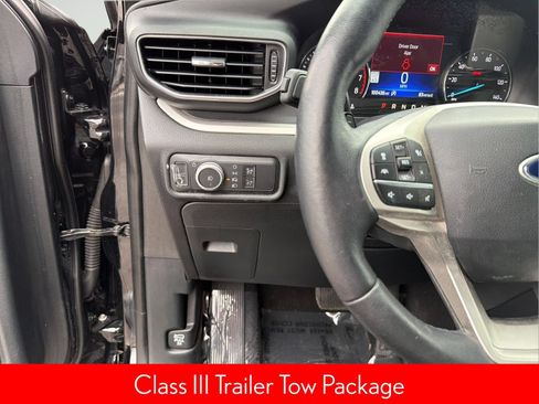 Used 2021 Ford Explorer XLT w/ Equipment Group 202A RWD image 14