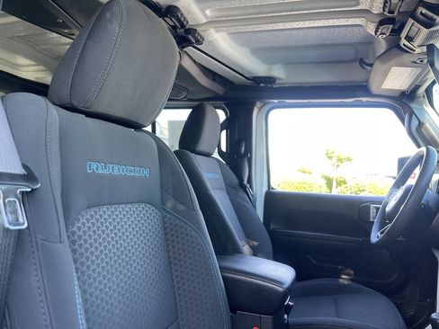 Used 2024 Jeep Wrangler Unlimited Rubicon 4xe AWD/4WD image 26