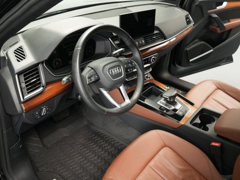 Used 2023 Audi Q5 2.0T Premium Plus w/ Premium Plus Package AWD/4WD image 21