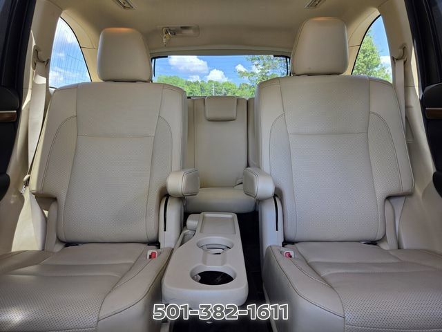 Used 2019 Toyota Highlander Limited Platinum FWD image 12