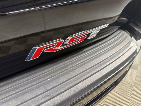 Used 2023 Chevrolet Suburban RST w/ Luxury Package image 30