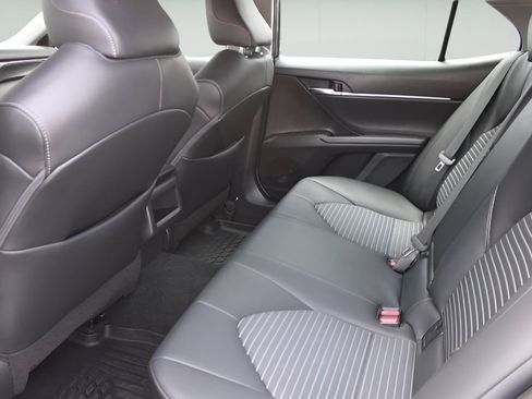 Certified 2023 Toyota Camry SE image 17