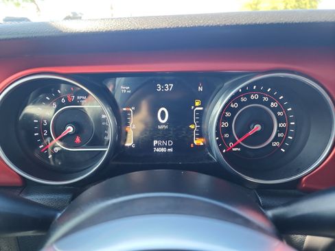 Used 2018 Jeep Wrangler Unlimited Rubicon AWD/4WD image 17