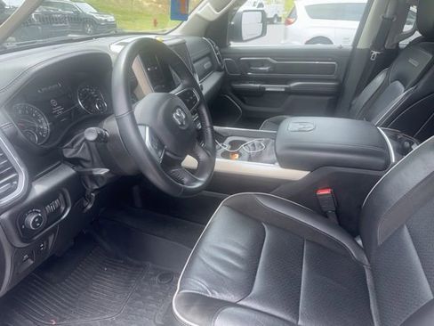 Used 2022 RAM 1500 Laramie AWD/4WD image 5