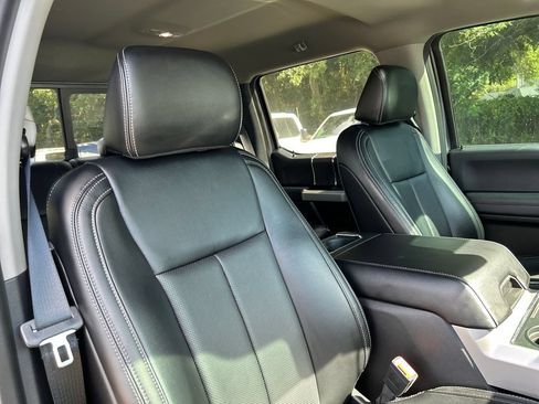Used 2021 Ford F350 Lariat w/ Lariat Ultimate Package AWD/4WD image 16