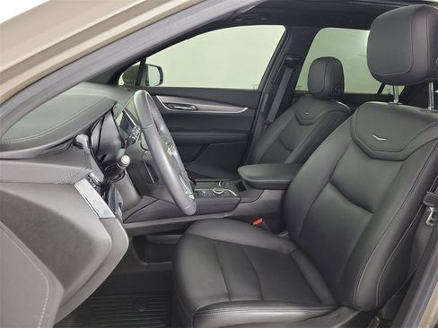 Certified 2023 Cadillac XT6 Luxury image 17