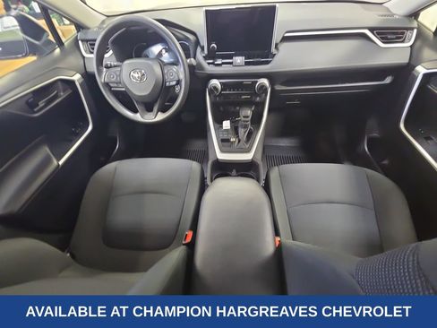 Used 2024 Toyota RAV4 LE AWD/4WD image 27
