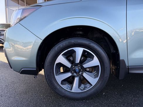 Used 2018 Subaru Forester 2.5i Premium w/ All-Weather Package image 10